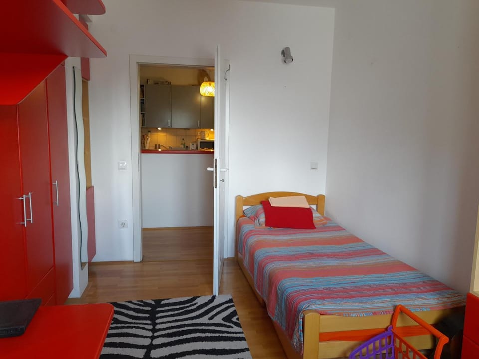 Bed, Bedroom, wardrobe