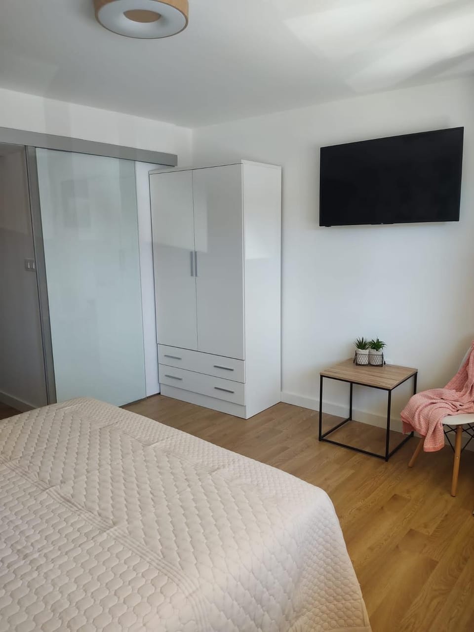 TV and multimedia, wardrobe