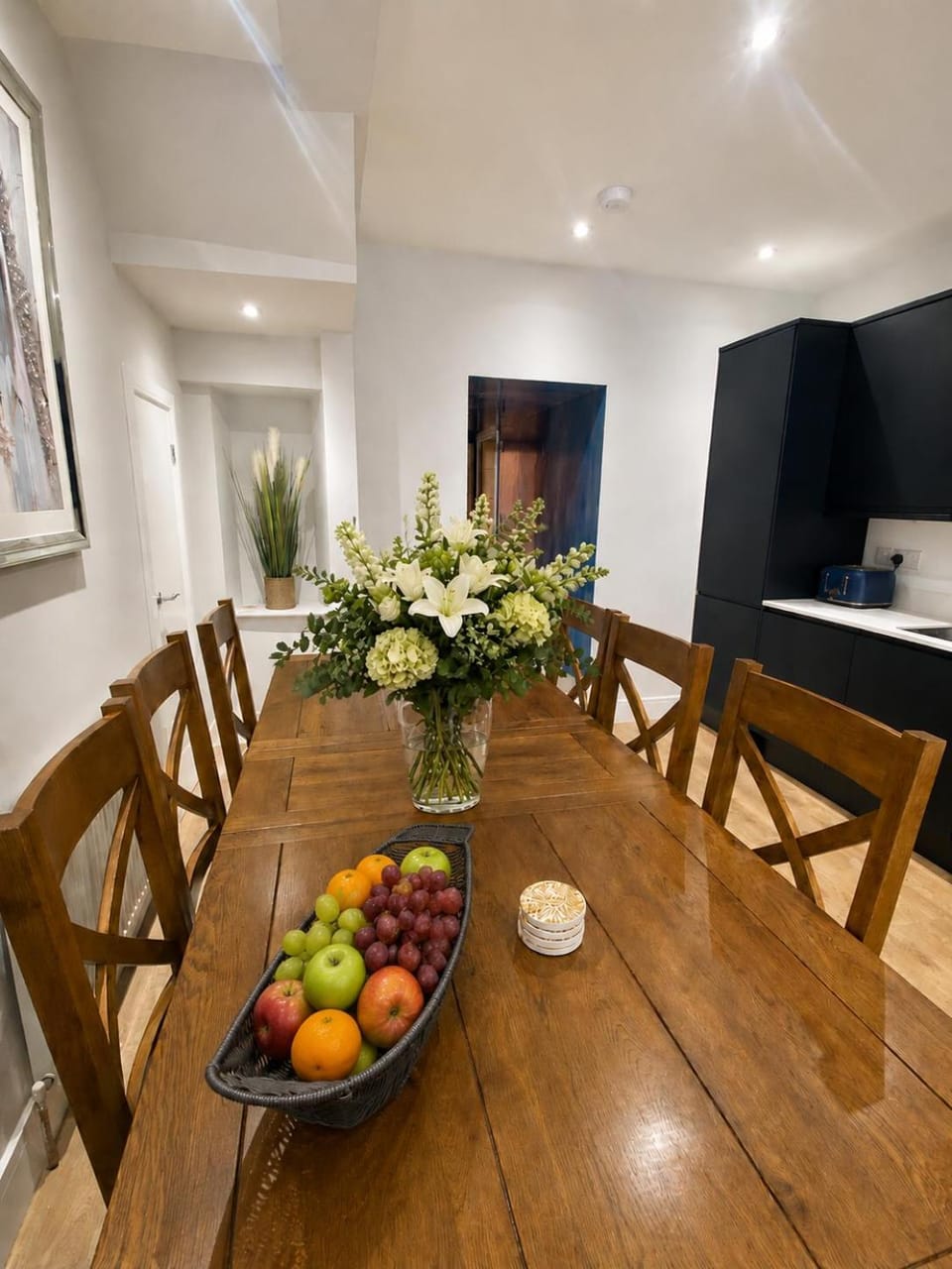 Dining area, kitchen