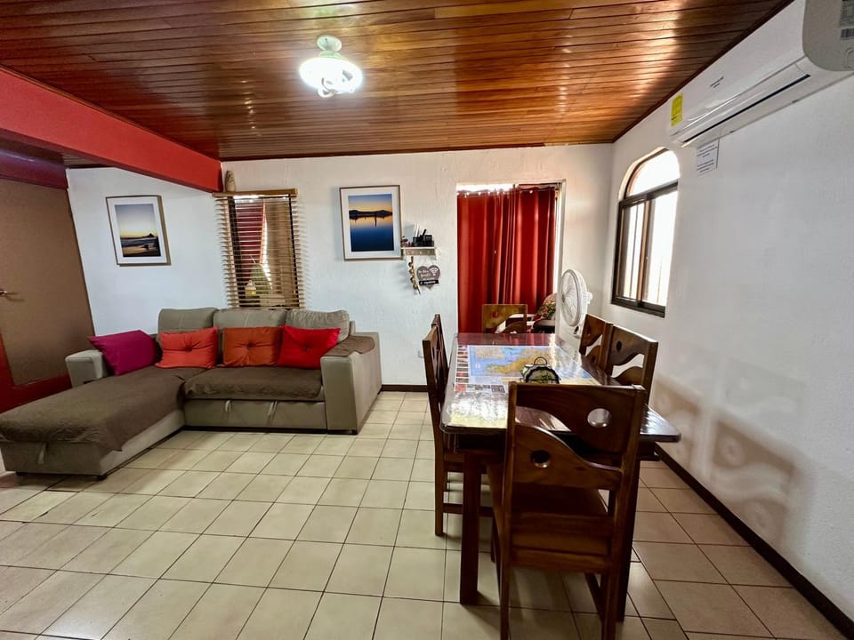 Apartment 10 minutes by the SJO airport - Apartment in Alajuela