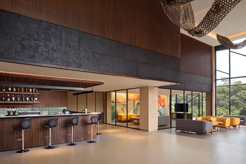 Lounge or bar, Area and facilities