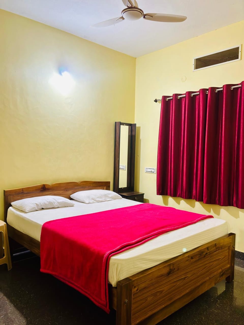 Mungaru Homestay, Talaguppa Vacation rental in Karnataka