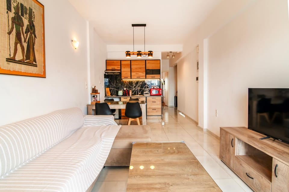 Communal lounge/ TV room, Kitchen or kitchenette, Living room, Seating area, Dining area, Evening entertainment