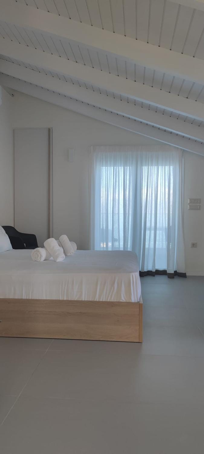 By The Sea - Paleros House in Peloponnese, Western Greece and the Ionian
