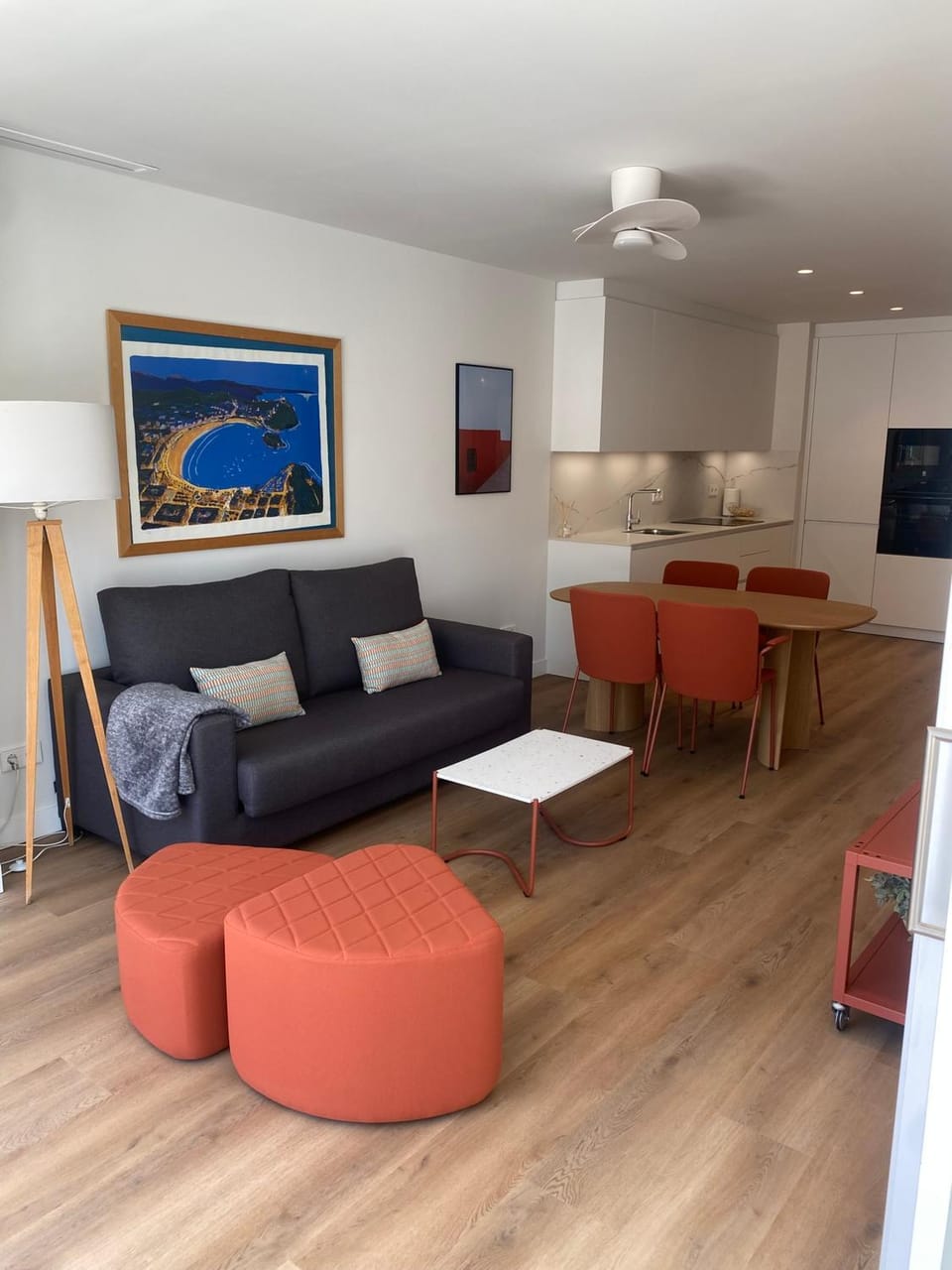 Communal lounge/ TV room
