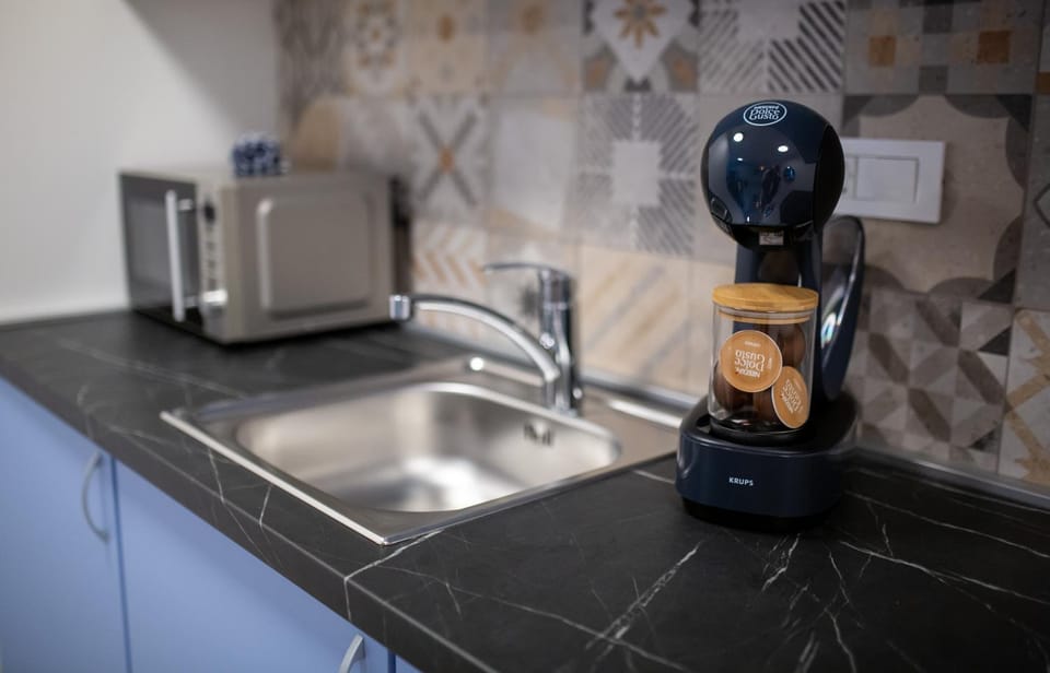 Coffee/tea facilities, Kitchen or kitchenette