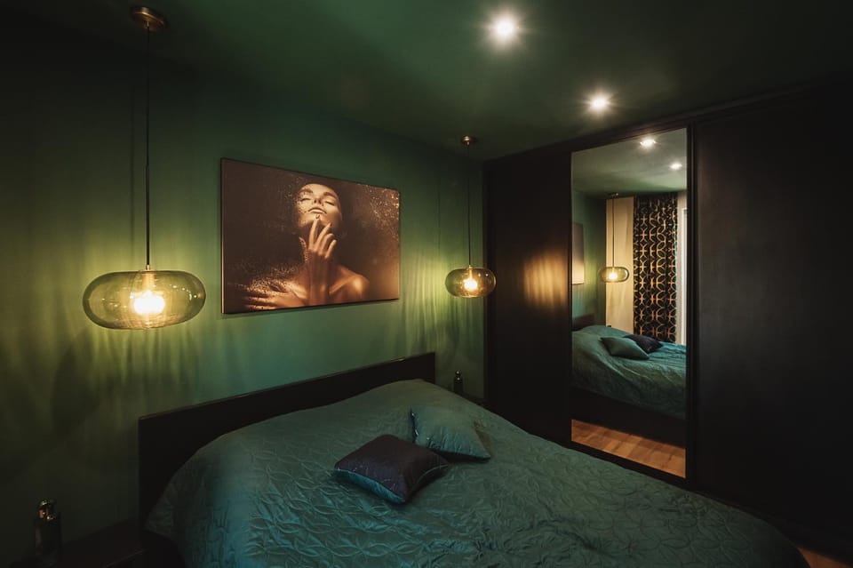 Bed, Bedroom