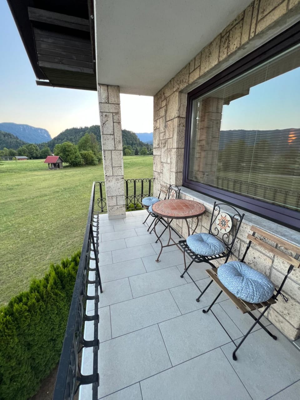 View (from property/room), Balcony/Terrace, Garden view