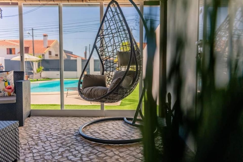 Pool view, Swimming pool, sunbed