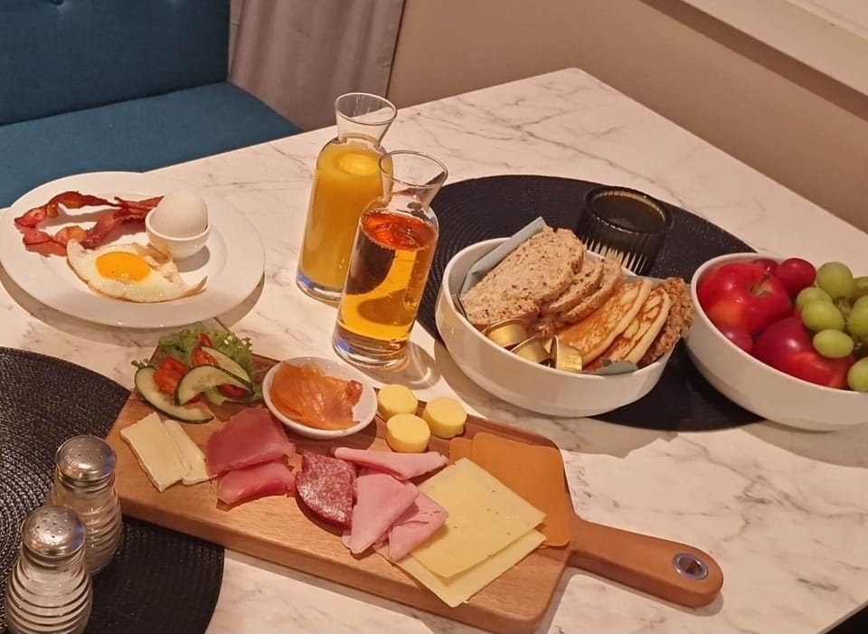 Food, Breakfast, Continental breakfast, Drinks