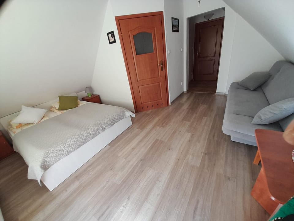 Living room, Photo of the whole room