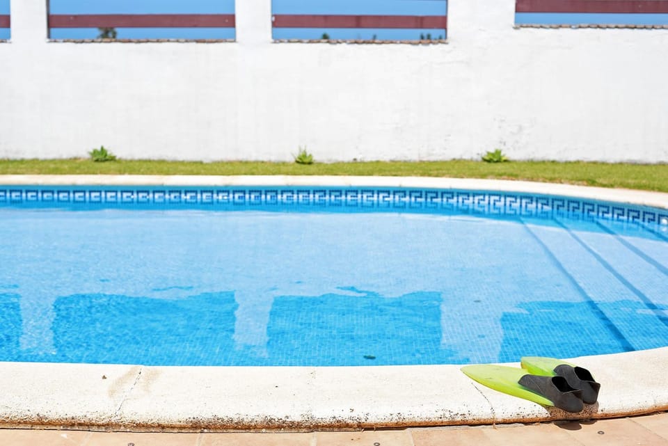 Property building, Swimming pool