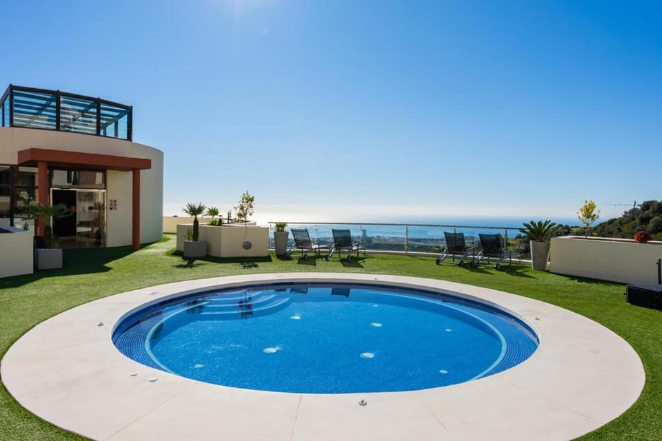 Sea view, Swimming pool