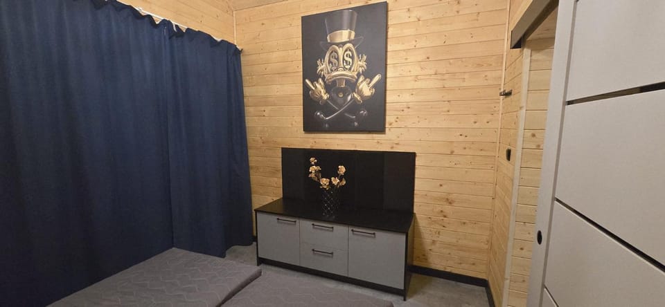 Communal lounge/ TV room, TV and multimedia