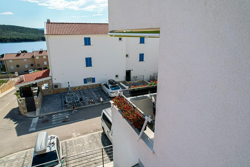 Balcony/Terrace, Inner courtyard view