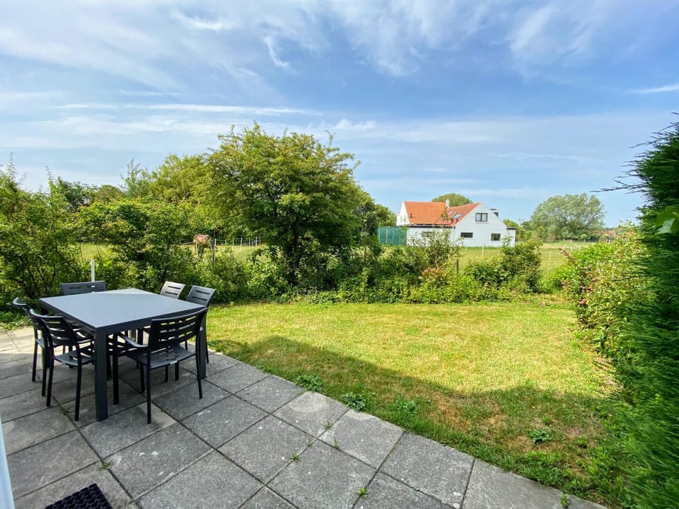 Buitenplaats Het Veerse Bree Apartment in Vrouwenpolder