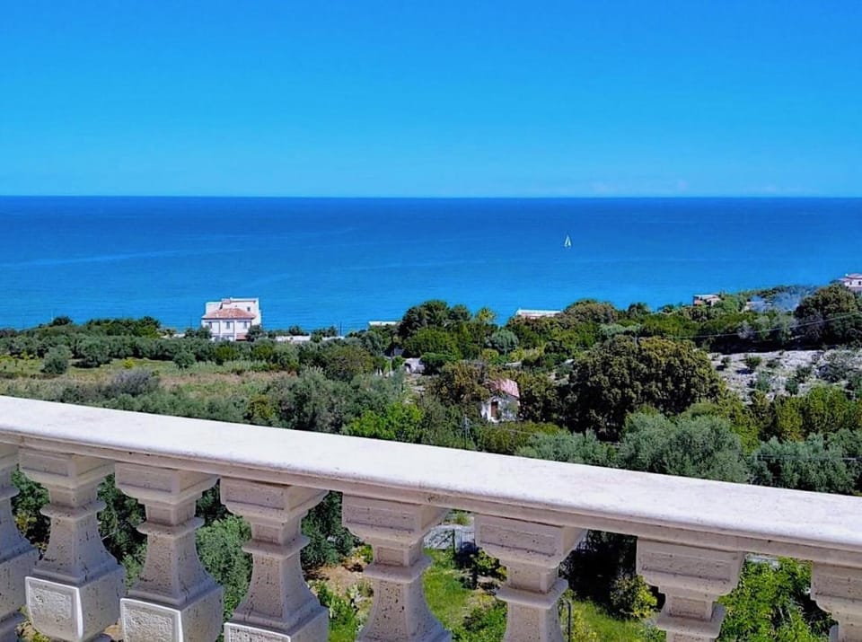 Villa Maria Manicone - Luxury Apartments House in Province of Foggia