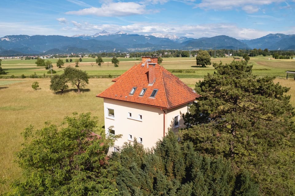 Natural landscape, Bird's eye view, View (from property/room), View (from property/room), Garden view, Garden view, Mountain view