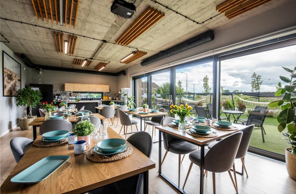 Property building, Seating area, Breakfast
