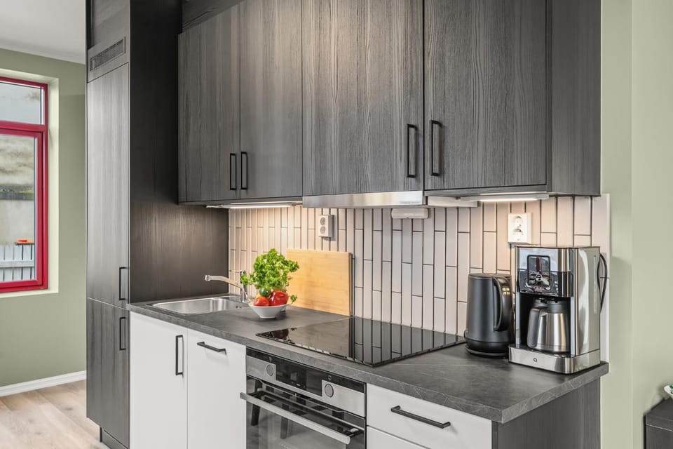 Kitchen or kitchenette, kitchen