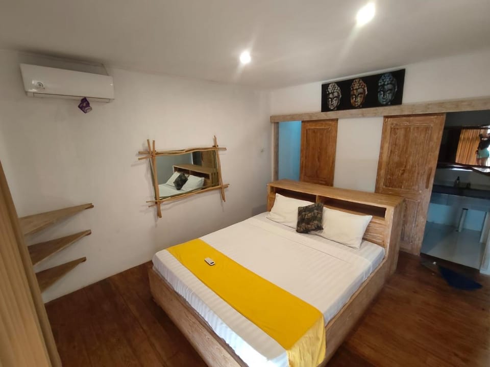 DAVID VILLA Bed and Breakfast in Pemenang