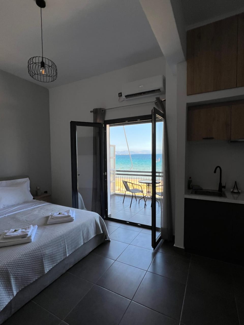 Lookis Sea view Near Airport Apartment in East Attica Regional Unit, Greece