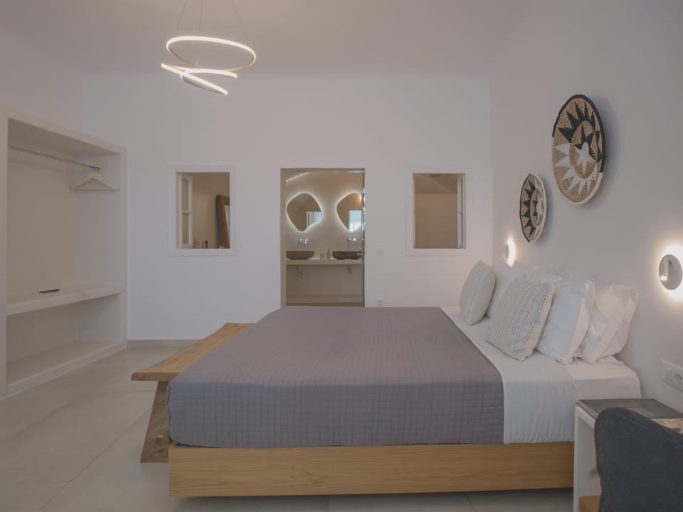 Anemos Family Suites Apartment in Thera