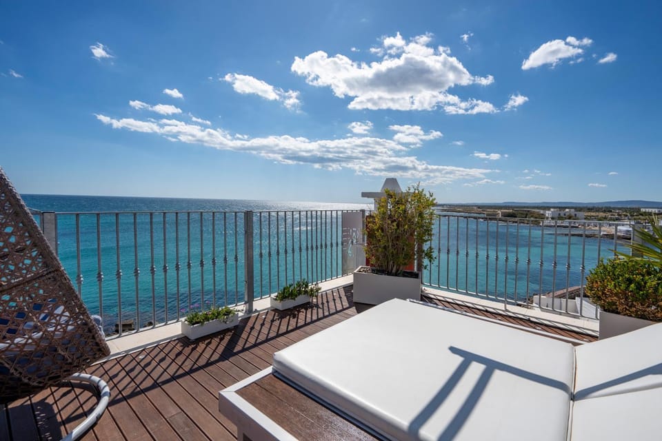 Solarium, Balcony/Terrace, Balcony/Terrace, Sea view, Sea view, sunbed