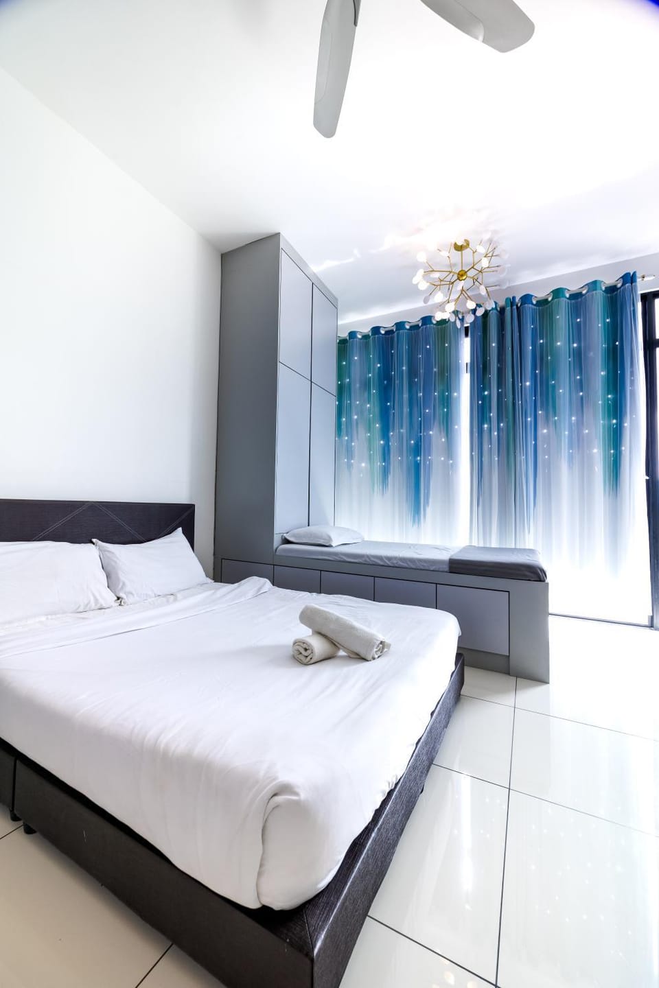 #12Georgetown Luxury Suite with Rooftop Pool Apartment in George Town