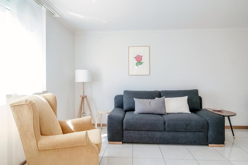 Minusio Apartment by Quokka 360 - Stylish and Bright Stay with Private Balcony Apartment in Locarno