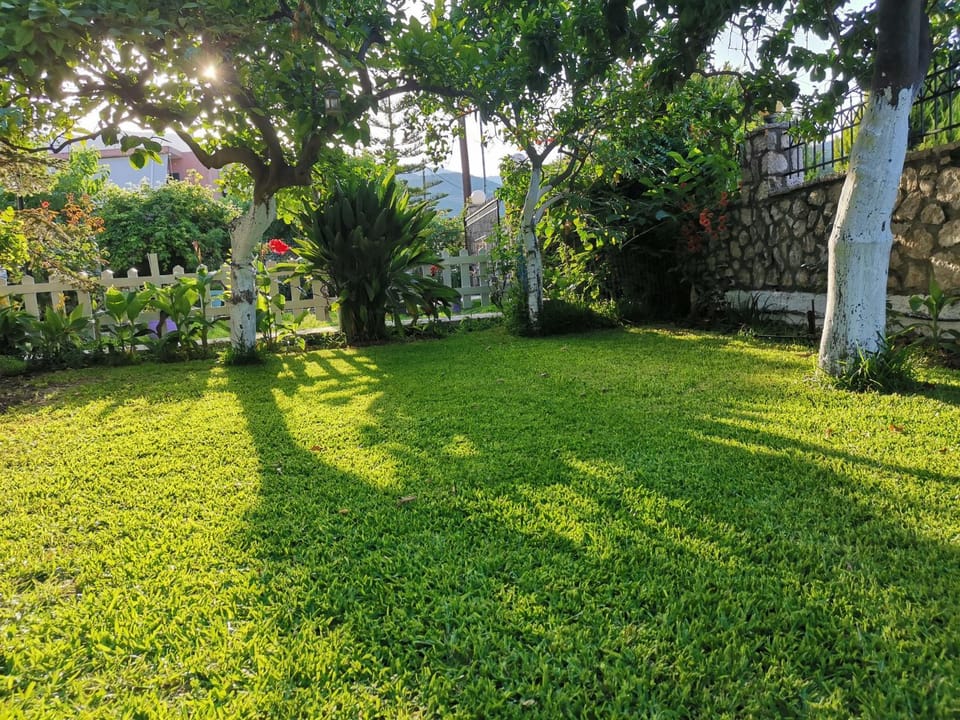 Garden, Garden view