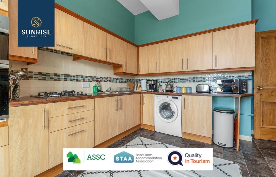 Kitchen or kitchenette, minibar, pet friendly, stove, washing machine
