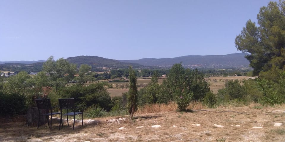Bienvenue à la Source dans une Maison de Charme House in Apt