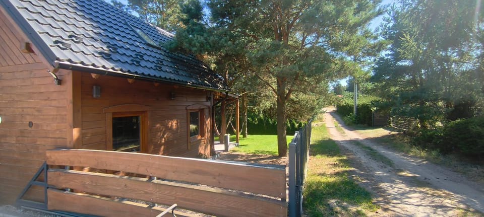 Domek Sworne Zacisze Chalet in Pomeranian Voivodeship