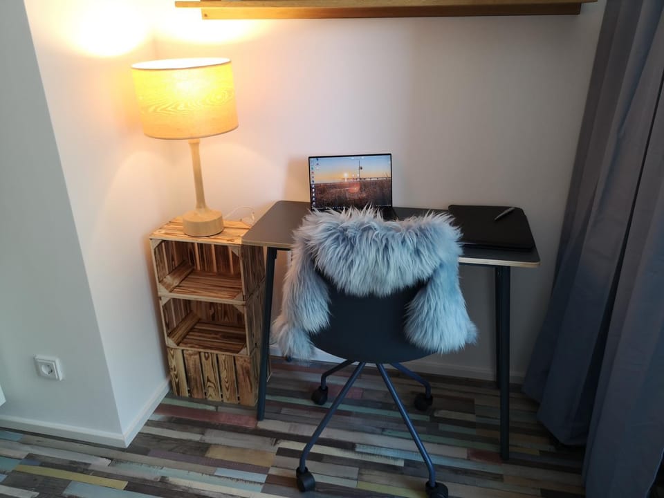 Living room, Business facilities