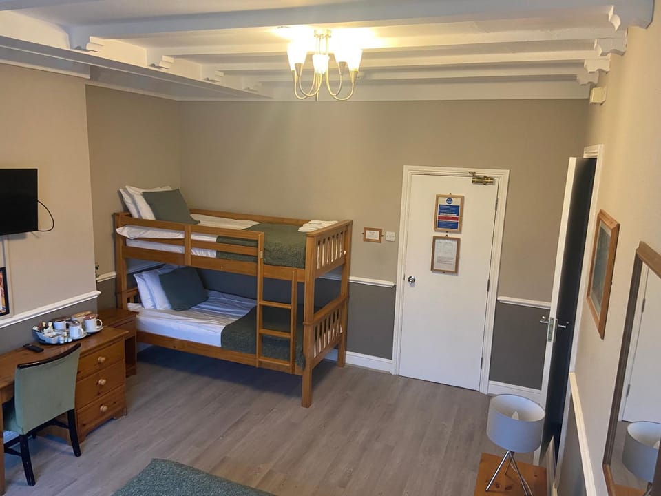 The Swan Inn Pub Inn in Isleworth