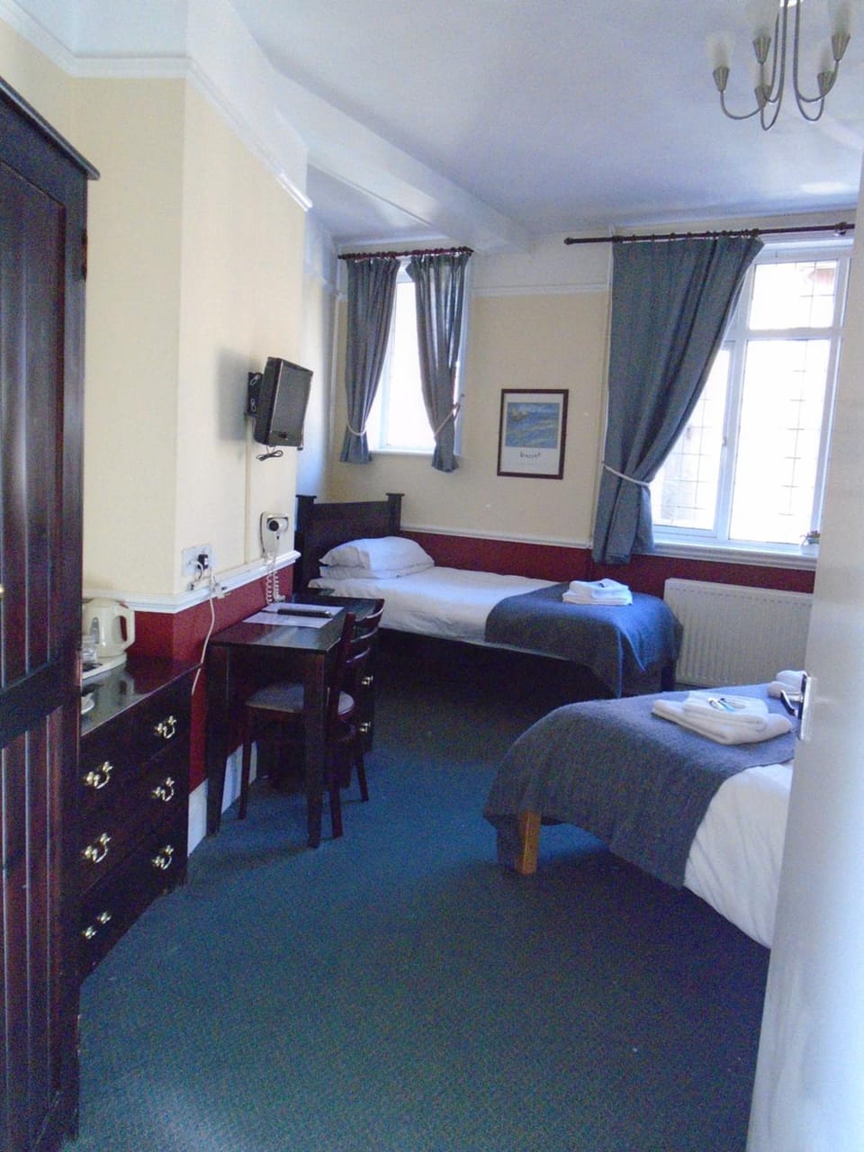 The Swan Inn Pub Inn in Isleworth