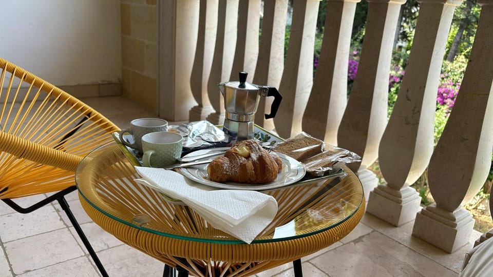 Balcony/Terrace, Food and drinks, Food