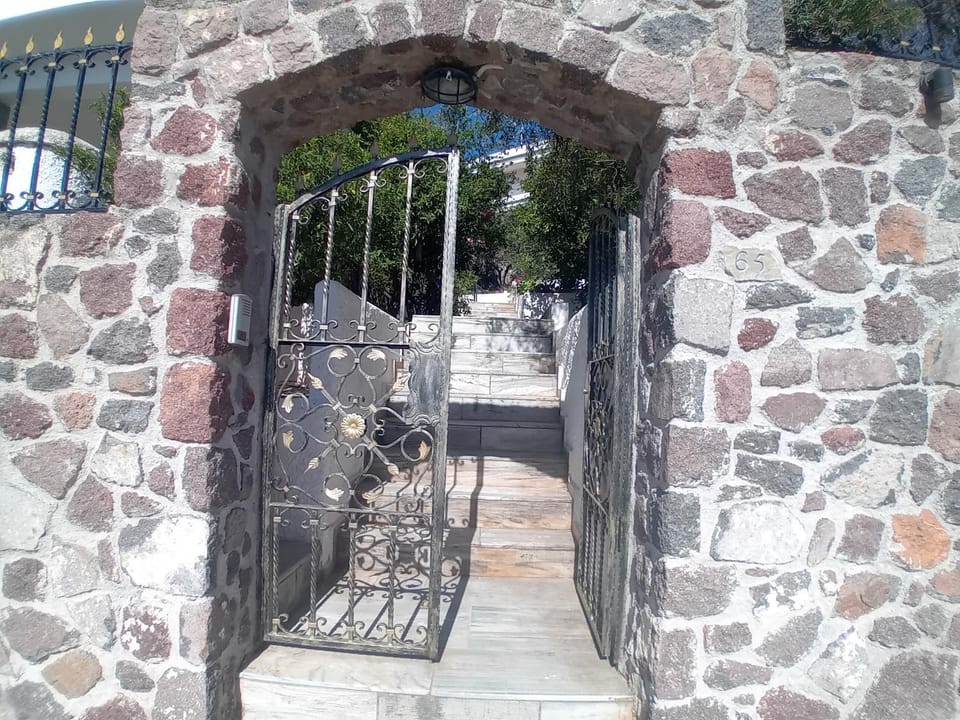 Αίγινα εξοχική κατοικία Apartment in Islands