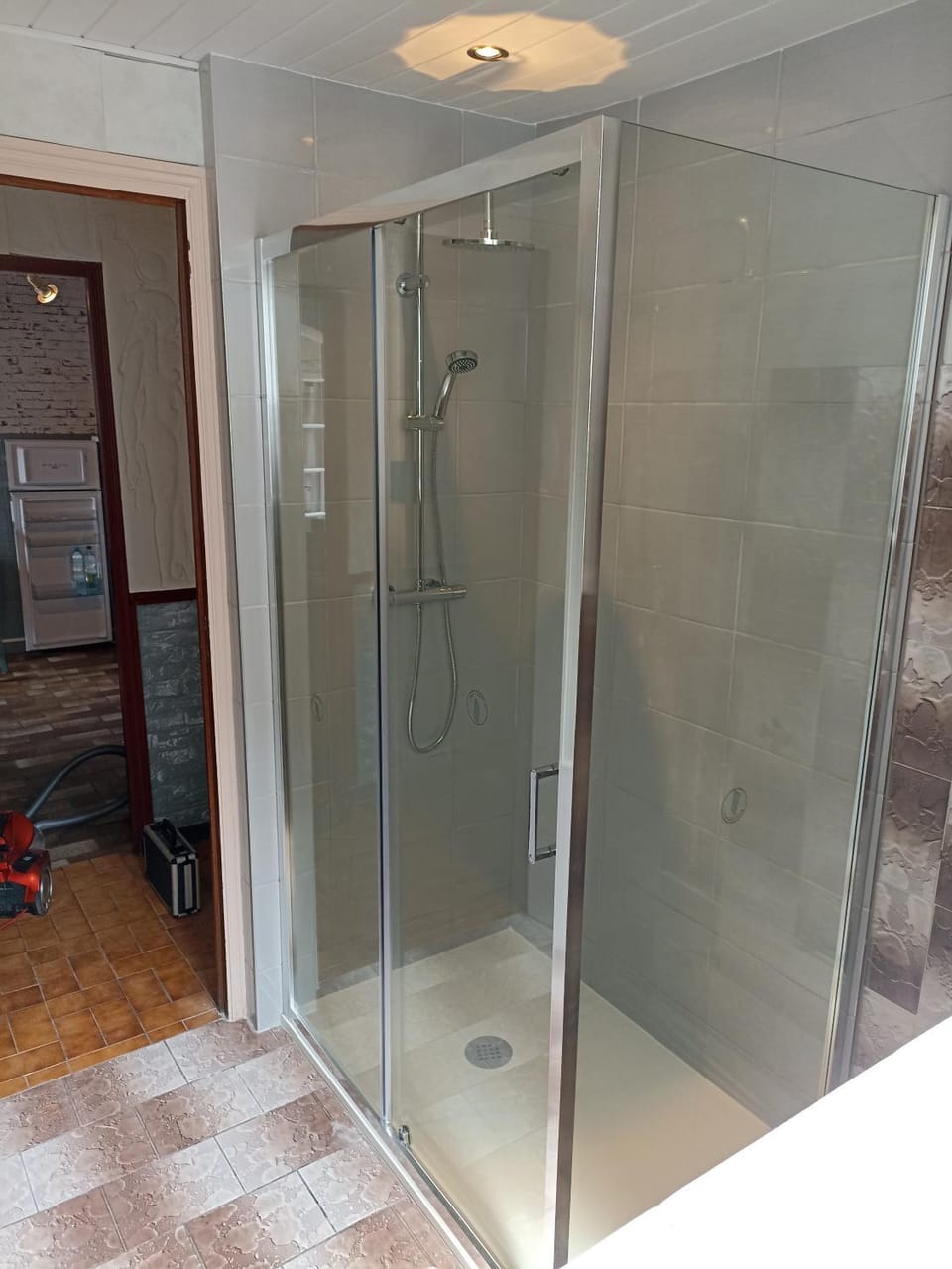 Shower, Bathroom