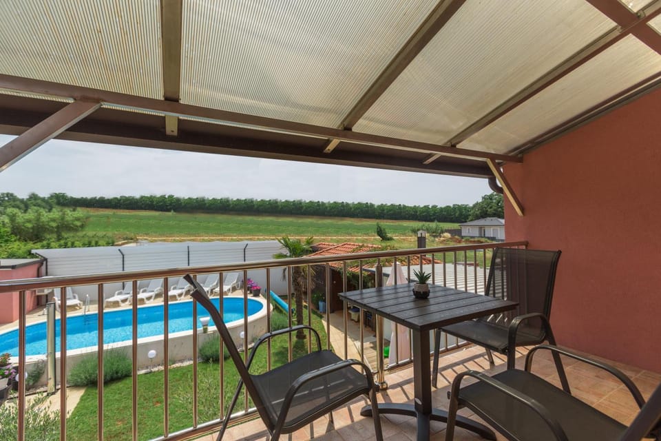 Balcony/Terrace, Pool view
