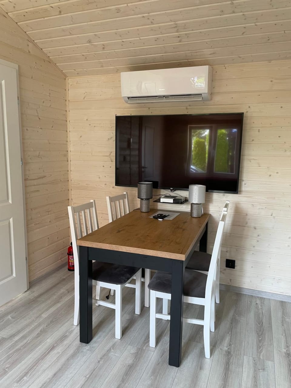 Domki Letniskowe Zacisze Łeba House in Leba