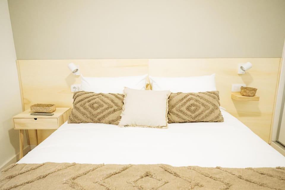 Bed, Bedroom