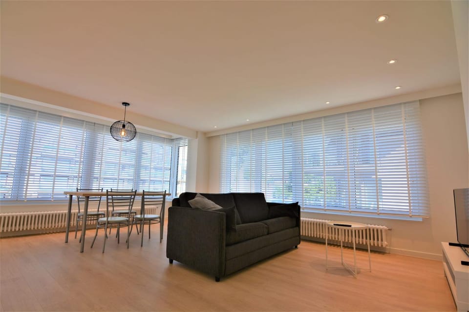 Sundown Beach Apartment in Koksijde