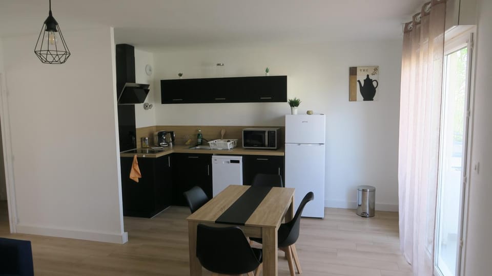 Appartement chaleureux et élégant en résidence. Apartment in Occitanie