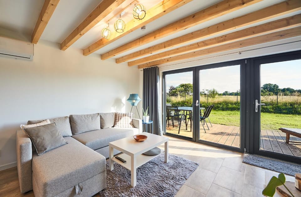 Garden, Living room, Seating area