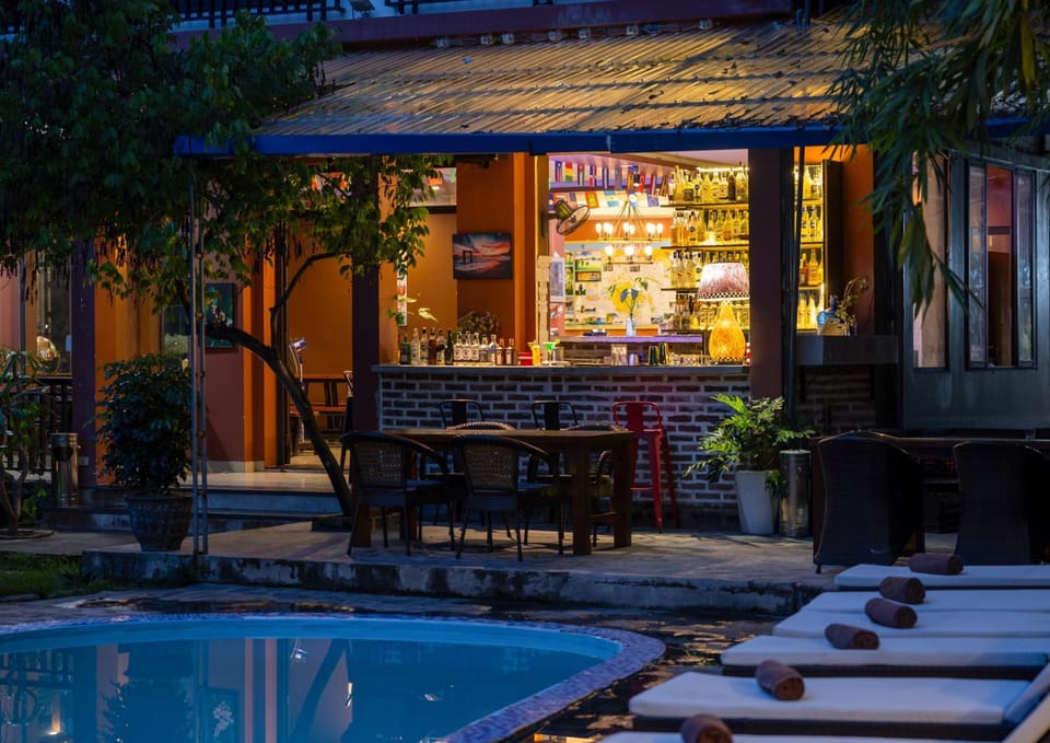 Property building, Restaurant/places to eat, Garden, Lounge or bar, Garden view, Pool view