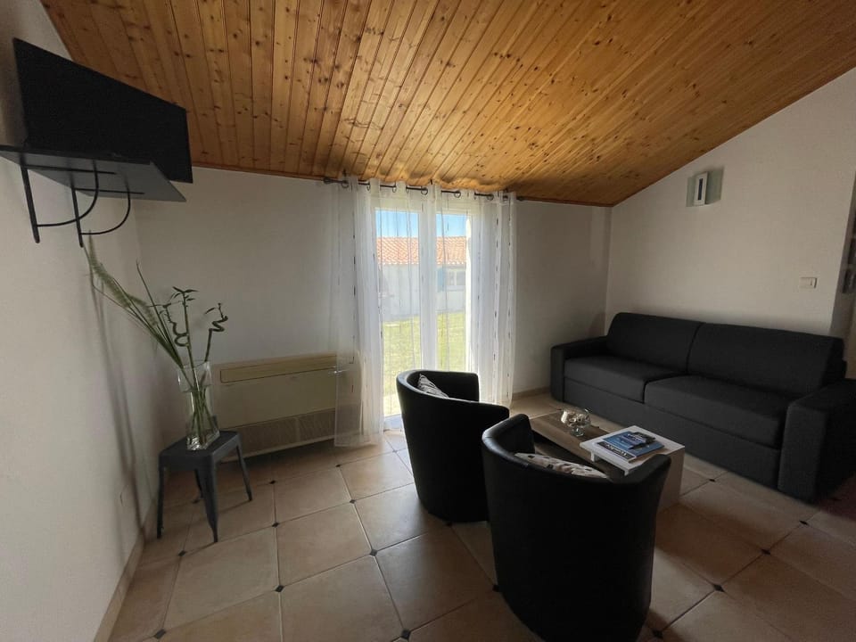 Maison climatisée, 2 gîtes, 2 chambres, 15 hectares, loisirs, animaux acceptés - FR-1-426-520 House in Pays de la Loire