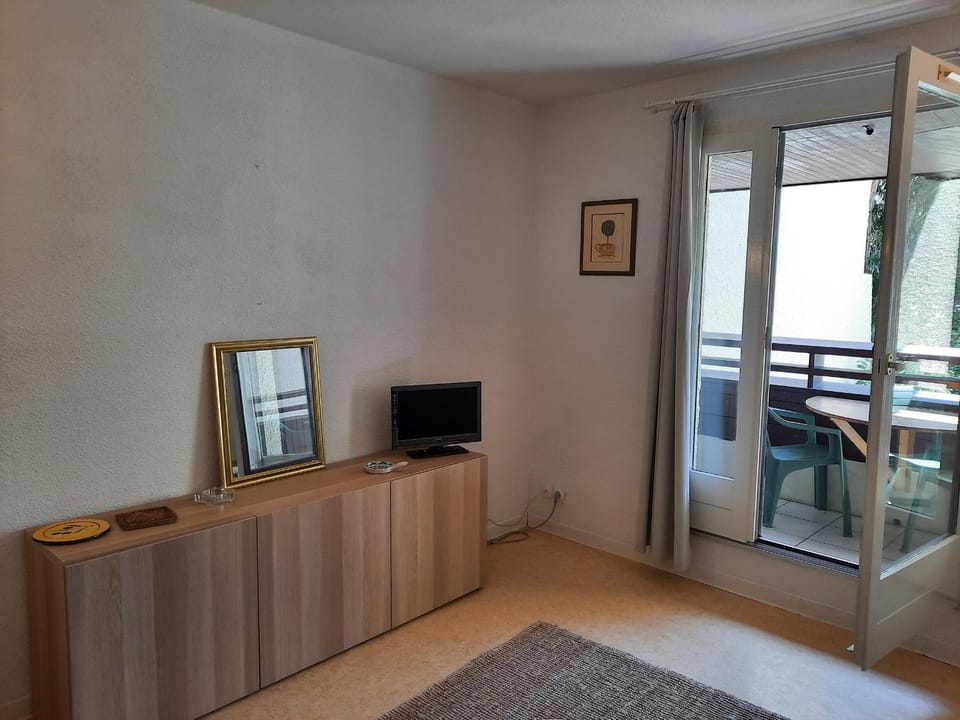 Appartement Lumineux à Seignosse, Proche Plage, Commerces et Activités, Parking, Wifi et Balcon - FR-1-239-813 Apartment in Seignosse