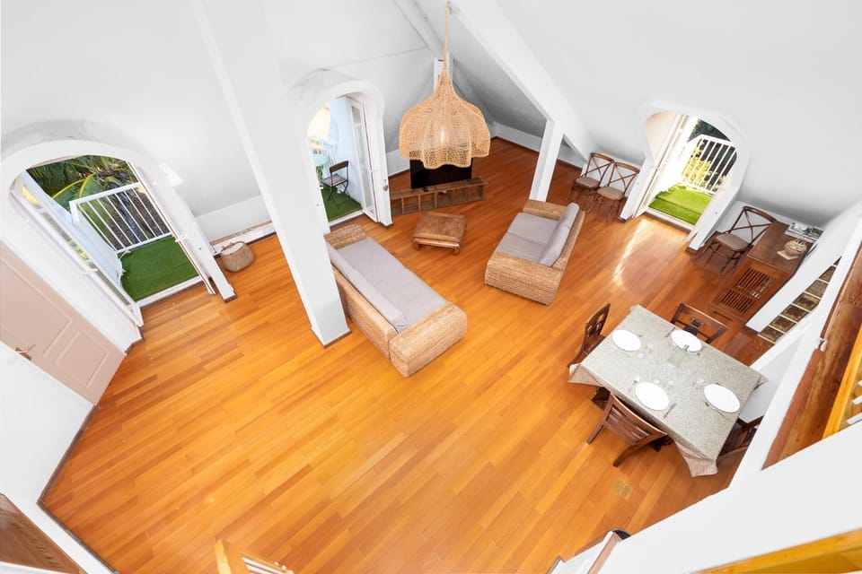 TV and multimedia, Living room, Dining area